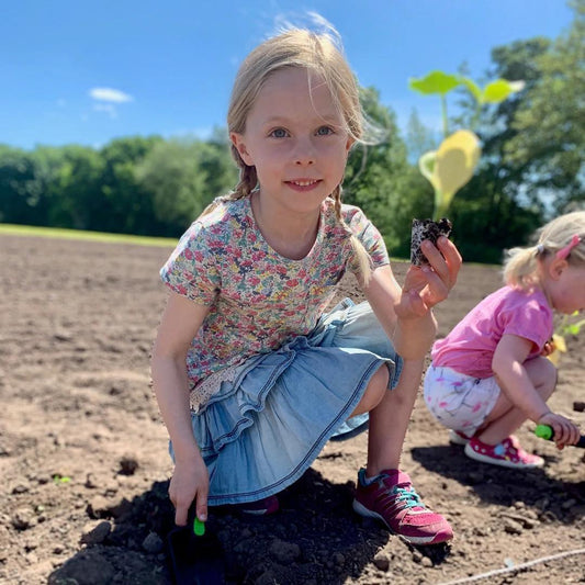 Junior Farmers: Planting Pumpkins